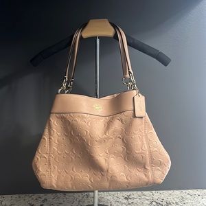 Coach shoulder bag.